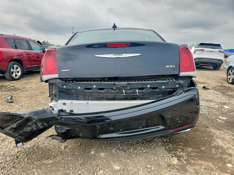 Снимка 6 от търг – 2016 CHRYSLER 300 с VIN 2C3CCAGG7GH230528