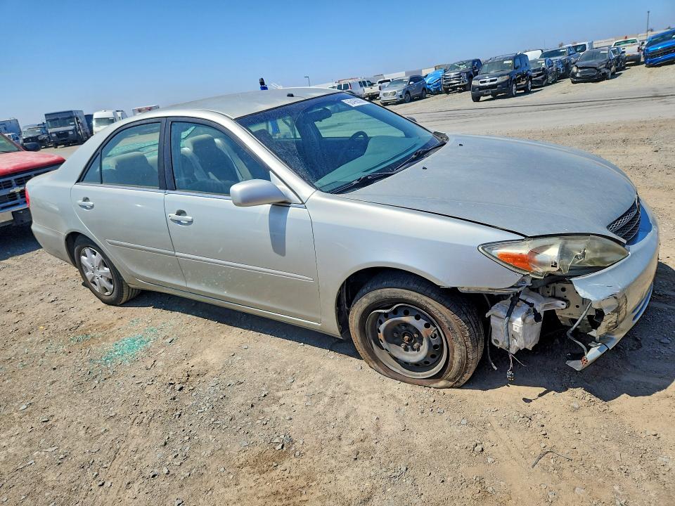 Photo 4 from auction – 2002 TOYOTA CAMRY with VIN JTDBE32K620134413