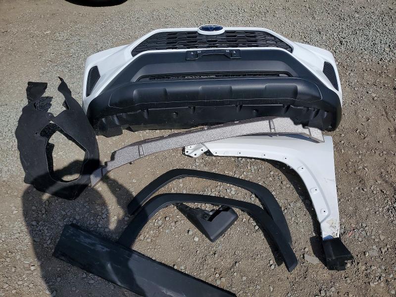 Photo 13 from auction – 2022 TOYOTA RAV4 with VIN 2T3W1RFV3NC206044