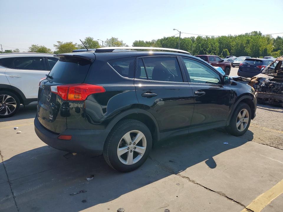Photo 3 from auction – 2014 TOYOTA RAV4 with VIN 2T3RFREV7EW150141