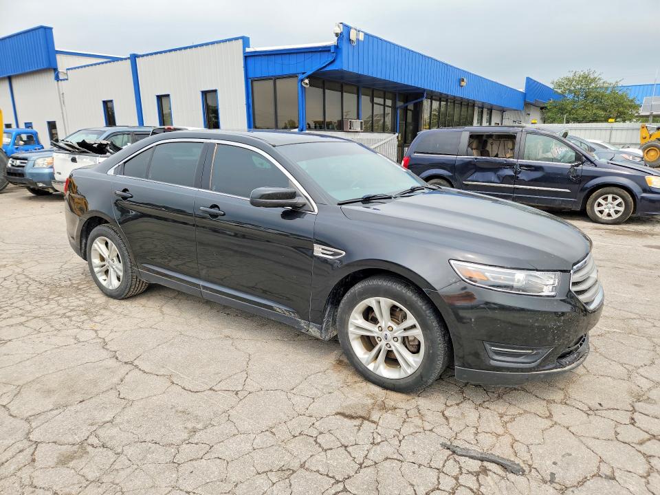 Photo 4 from auction – 2015 FORD TAURUS with VIN 1FAHP2E80FG102154