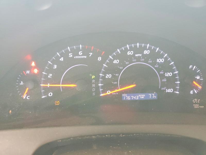 Photo 9 from auction – 2011 TOYOTA CAMRY with VIN 4T1BF3EK3BU621971