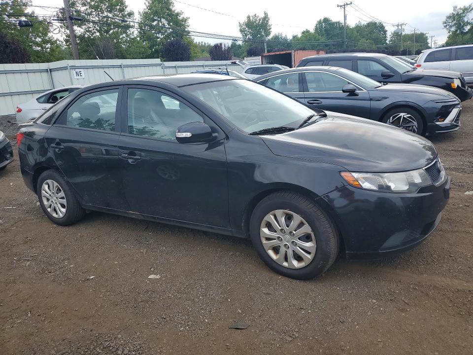 Photo 4 from auction – 2010 KIA FORTE with VIN KNAFU4A29A5170123