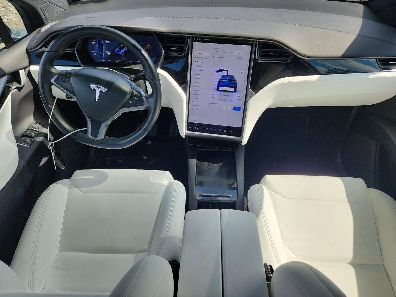 Photo 8 from auction – 2018 TESLA MODEL X with VIN 5YJXCDE24JF121964