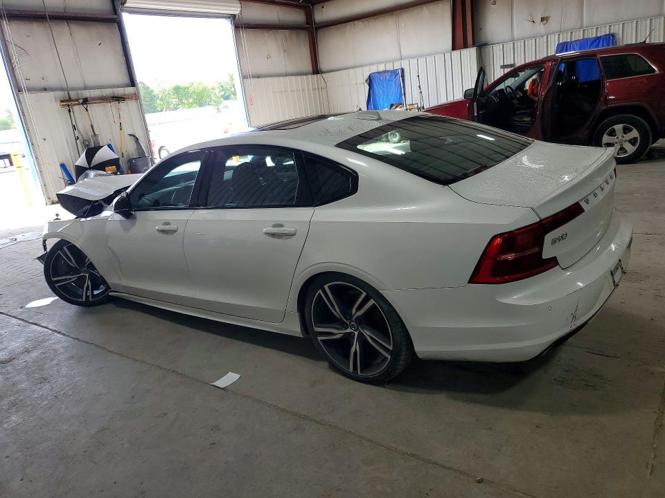 Фото 2 с аукциона – 2020 VOLVO S90 с VIN LVYA22MT4LP175385