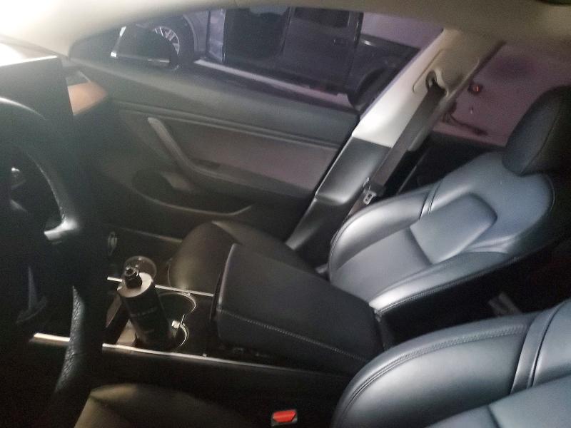 Zdjęcie 8 z aukcji – 2018 TESLA MODEL 3 z VIN 5YJ3E1EA3JF152699