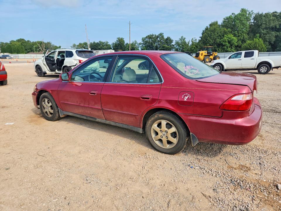 Photo 2 from auction – 2000 HONDA ACCORD with VIN JHMCG5678YC020984