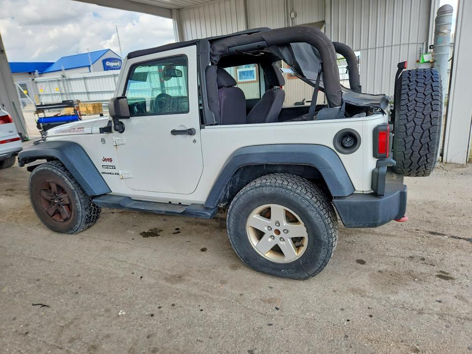 Фото 2 с аукциона – 2013 JEEP WRANGLER с VIN 1C4AJWAG1DL677630
