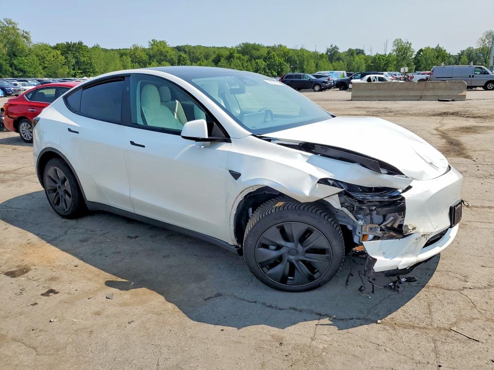 Photo 4 from auction – 2025 TESLA MODEL Y with VIN 7SAYGAEE7SF288311