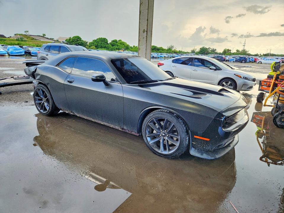 Photo 4 from auction – 2021 DODGE CHALLENGER with VIN 2C3CDZAG4MH676779