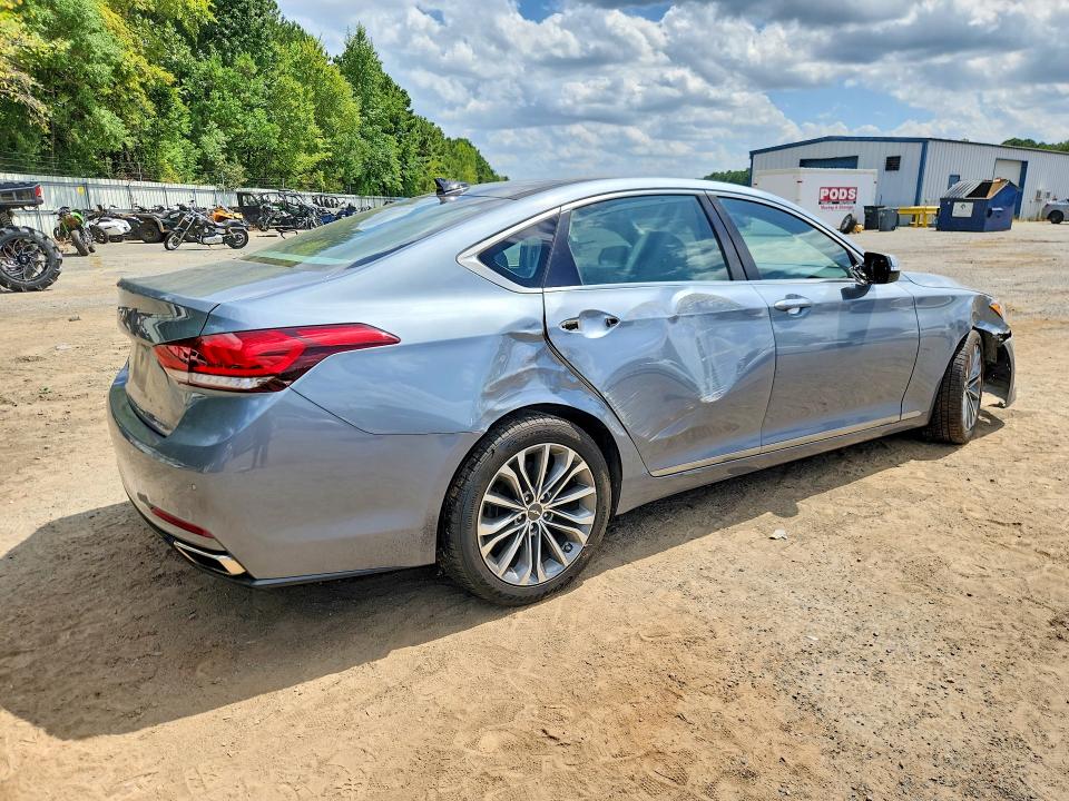 Photo 3 from auction – 2016 HYUNDAI GENESIS with VIN KMHGN4JE1GU121538