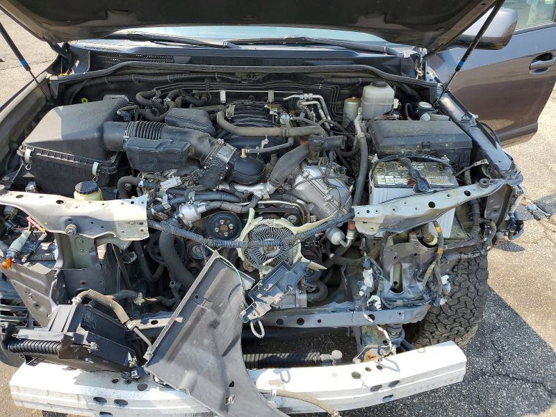 Photo 12 from auction – 2010 TOYOTA LAND CRUISER with VIN JTMHY7AJ7A5005843