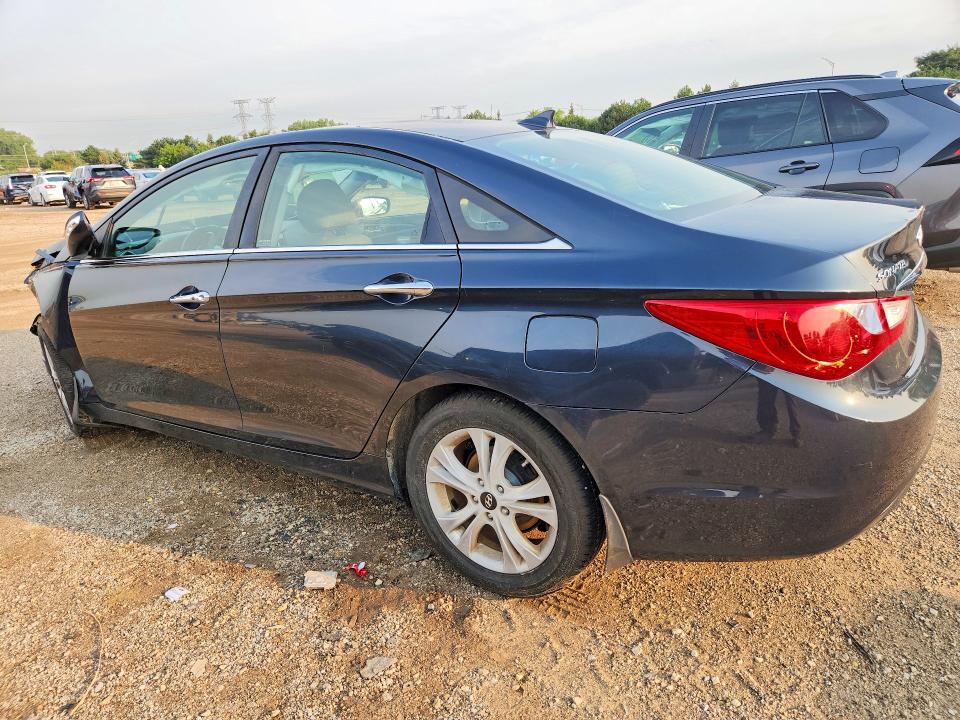 Photo 2 from auction – 2013 HYUNDAI SONATA with VIN 5NPEC4AC8DH639104