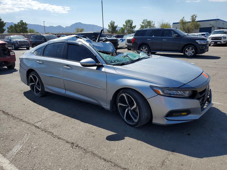 Снимка 4 от търг – 2019 HONDA ACCORD с VIN 1HGCV2F30KA009484