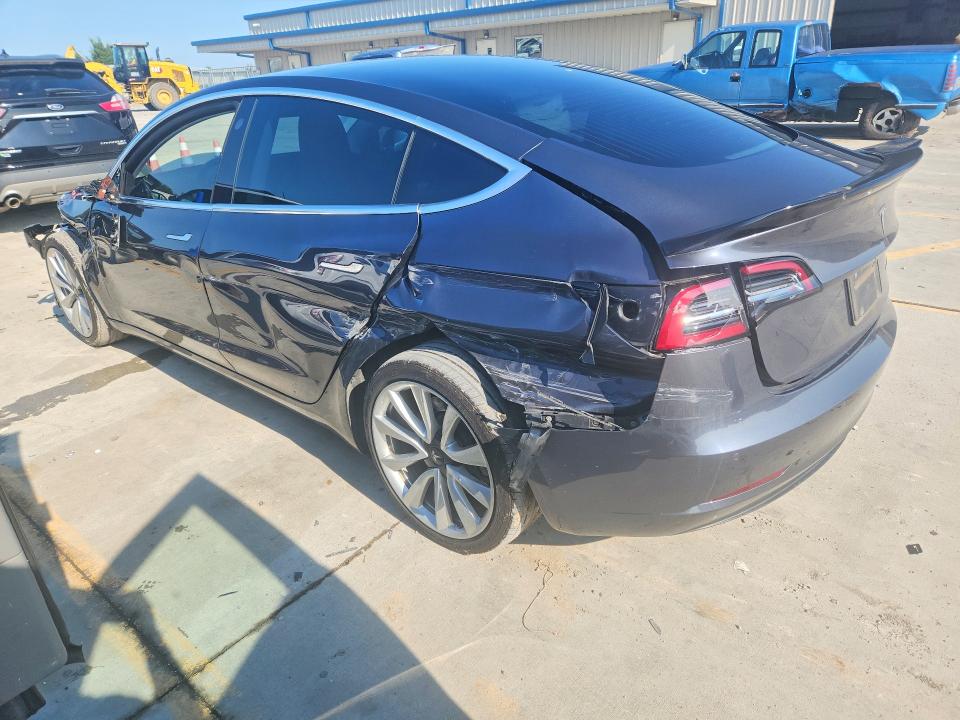 Photo 2 from auction – 2019 TESLA MODEL 3 with VIN 5YJ3E1EB9KF389238