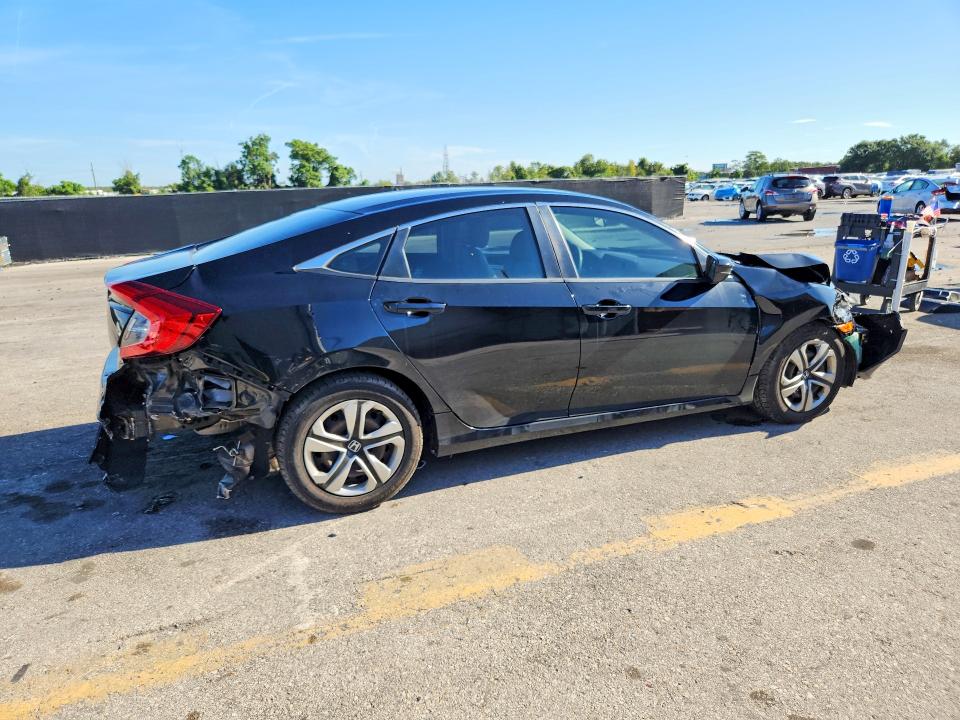 Photo 3 from auction – 2016 HONDA CIVIC with VIN 19XFC2F53GE027789