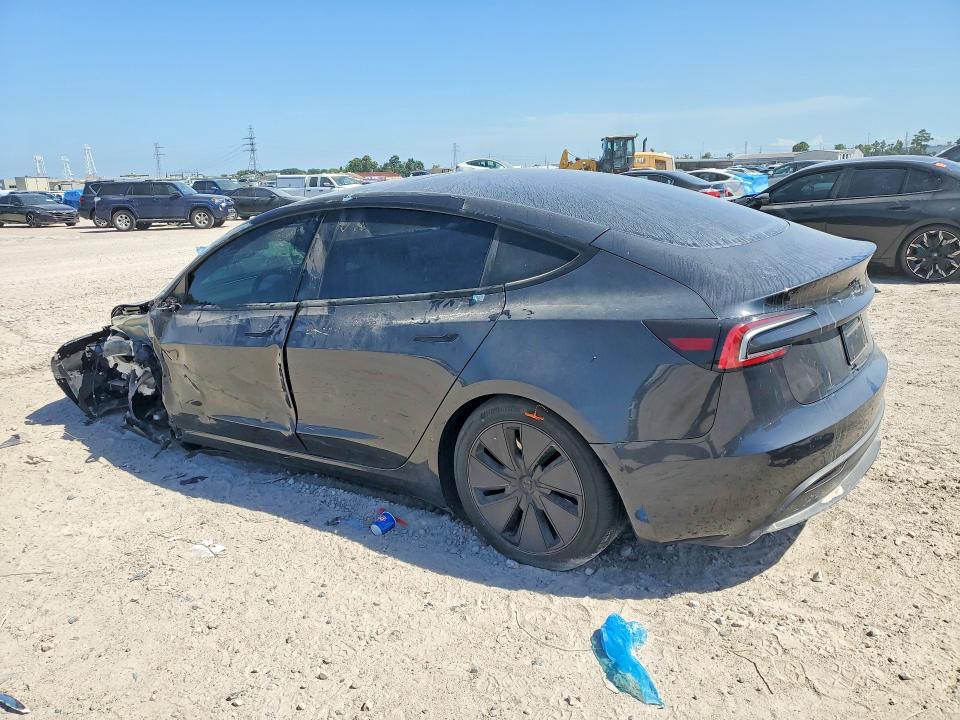Снимка 2 от търг – 2024 TESLA MODEL 3 с VIN 5YJ3E1EA2RF722610