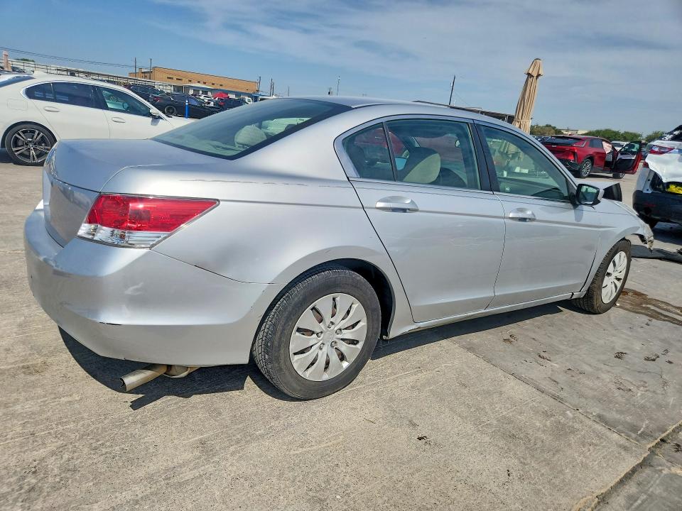 Photo 3 from auction – 2009 HONDA ACCORD with VIN JHMCP26319C013257