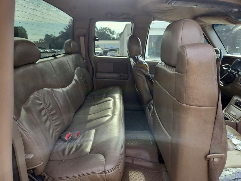 Photo 10 from auction – 2002 CHEVROLET SILVERADO with VIN 2GCEC19T321332652