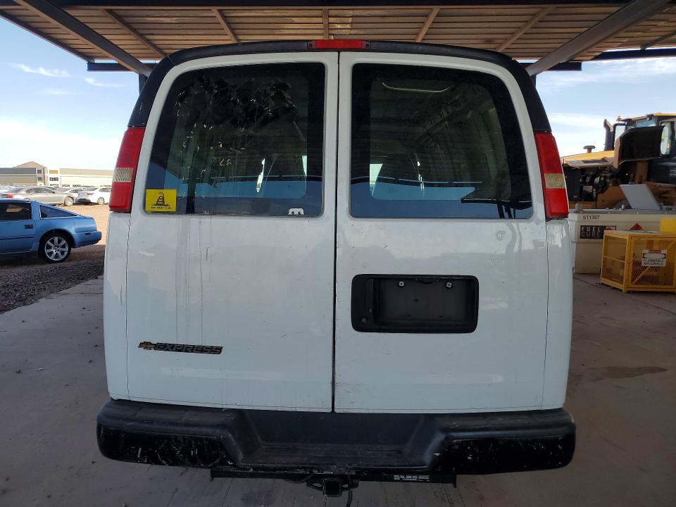 Photo 6 from auction – 2014 CHEVROLET EXPRESS G2500 with VIN 1GCWGFFA5E1190906