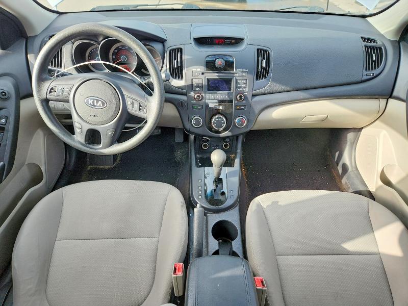 Photo 8 from auction – 2010 KIA FORTE with VIN KNAFU4A26A5237535