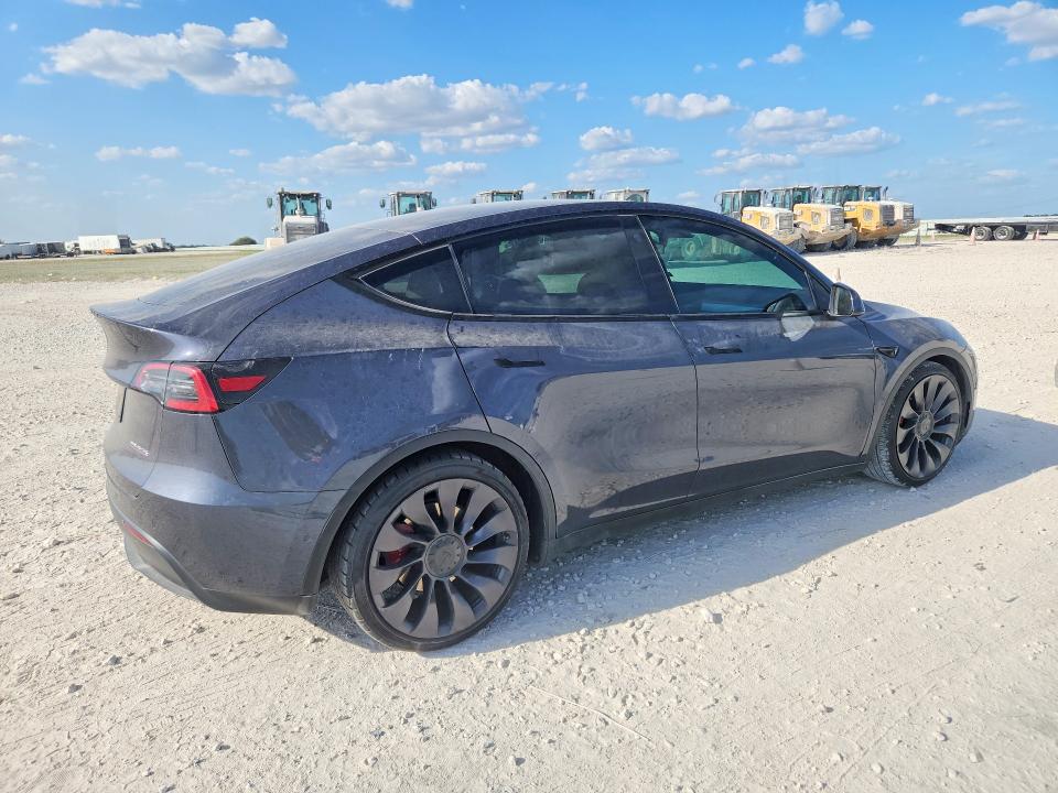 Zdjęcie 3 z aukcji – 2021 TESLA MODEL Y z VIN 5YJYGDEF5MF211768