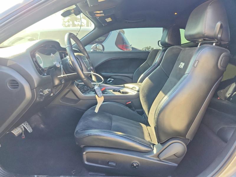 Photo 7 from auction – 2017 DODGE CHALLENGER with VIN 2C3CDZFJ2HH592616