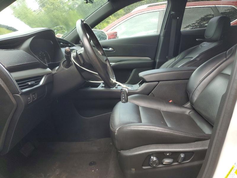 Photo 7 from auction – 2020 CADILLAC XT4 with VIN 1GYFZDR42LF146862