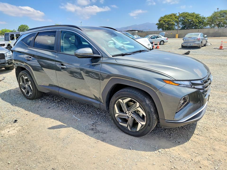 Photo 4 from auction – 2023 HYUNDAI TUCSON with VIN KM8JFCA17PU133493