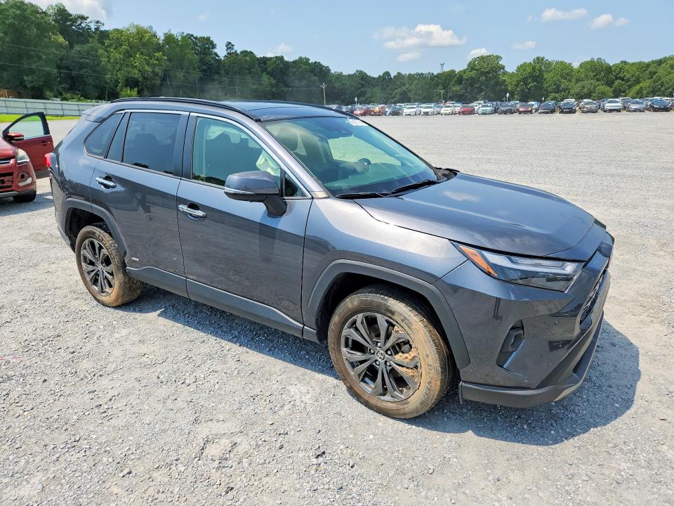 Foto 4 de la subasta – 2024 TOYOTA RAV4 con VIN JTMD6RFV9RD129576