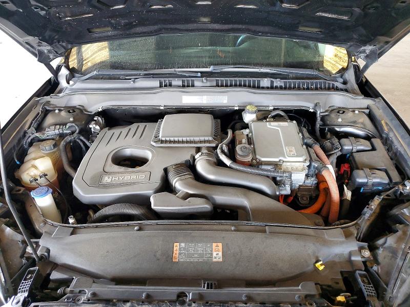 Photo 11 from auction – 2018 FORD FUSION with VIN 3FA6P0LU3JR163379