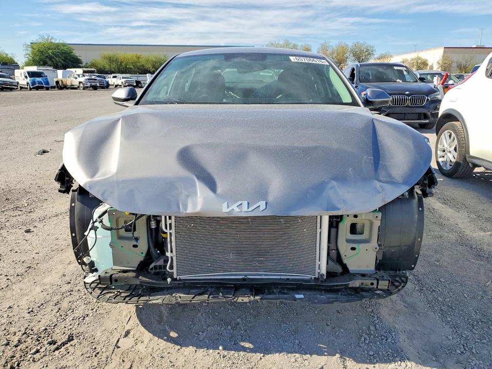 Photo 5 from auction – 2026 KIA K4 with VIN 3KPFT4DE2TE337232