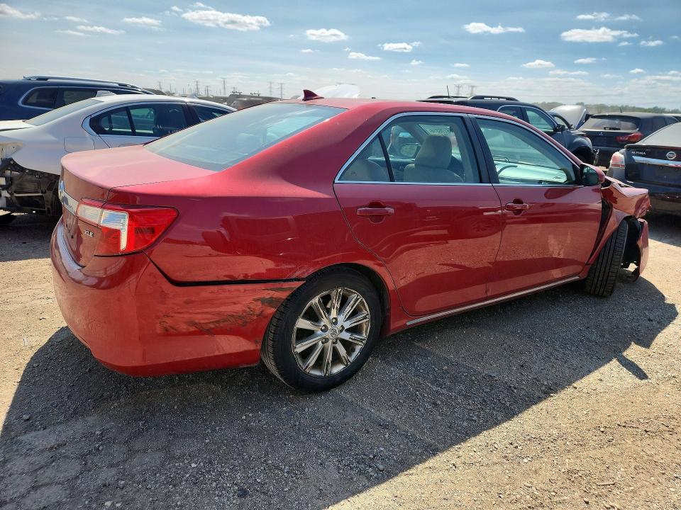 Photo 3 from auction – 2012 TOYOTA CAMRY with VIN 4T1BK1FK9CU514584