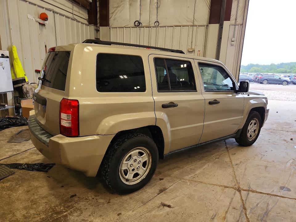 Photo 3 from auction – 2009 JEEP PATRIOT with VIN 1J4FT28B89D195087