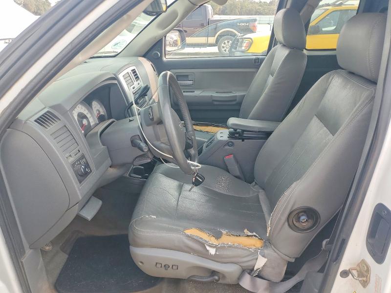 Photo 7 from auction – 2005 DODGE DAKOTA with VIN 1D7HE52N25S256412