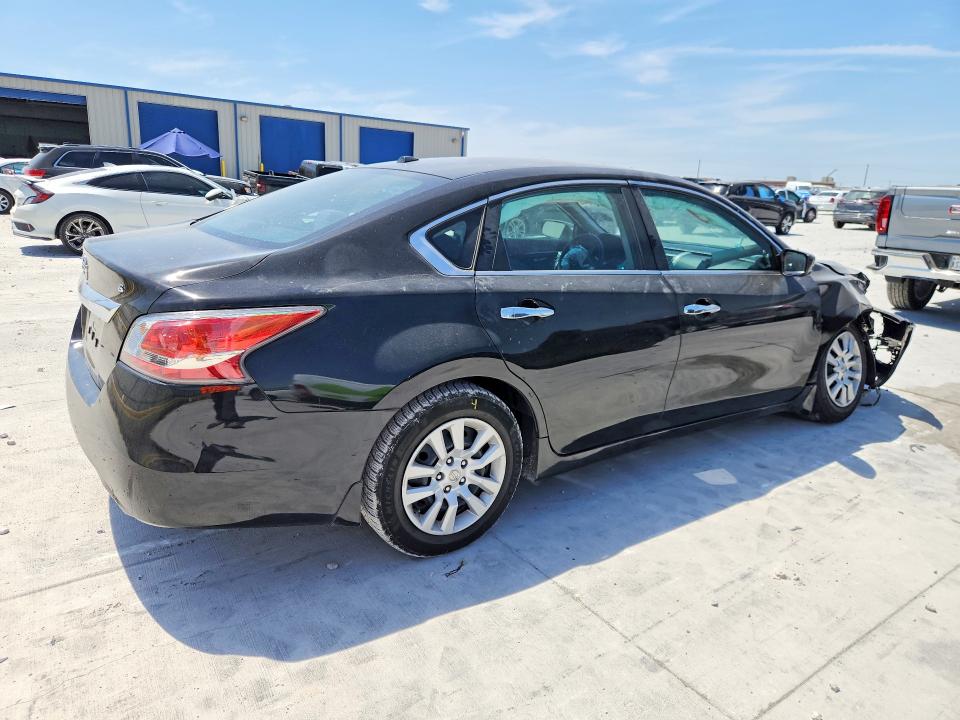Photo 3 from auction – 2015 NISSAN ALTIMA with VIN 1N4AL3AP1FN878319