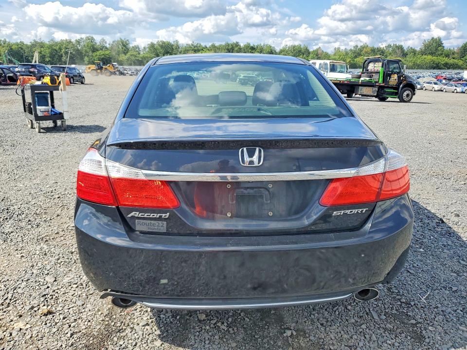 Photo 6 from auction – 2014 HONDA ACCORD with VIN 1HGCR2F51EA040429