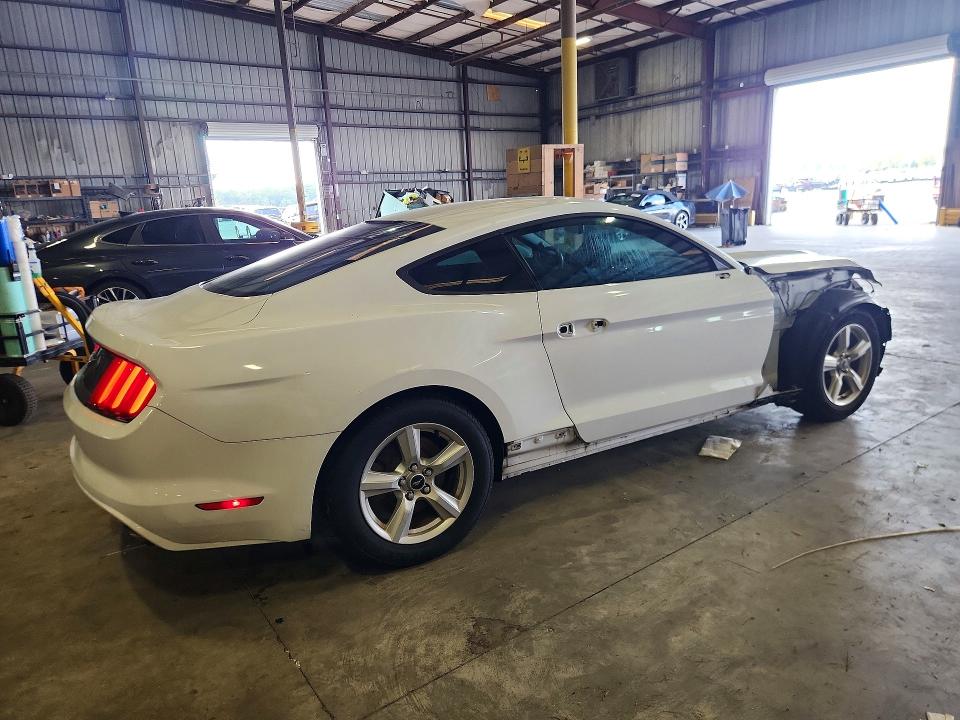 Photo 3 from auction – 2016 FORD MUSTANG with VIN 1FA6P8AM7G5265233