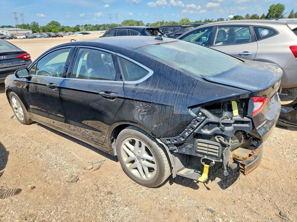 Photo 2 from auction – 2016 FORD FUSION with VIN 3FA6P0HD6GR164544