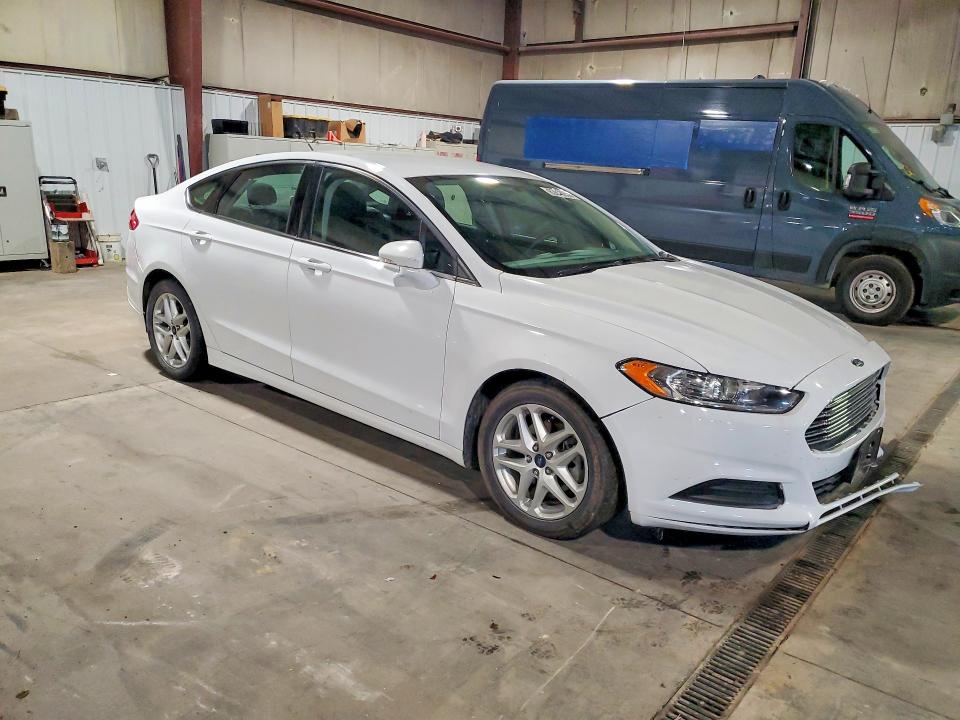 Photo 4 from auction – 2016 FORD FUSION with VIN 3FA6P0H77GR155474