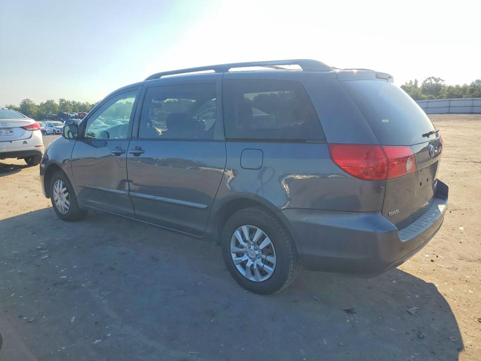 Photo 2 from auction – 2006 TOYOTA SIENNA with VIN 5TDZA23C66S458461