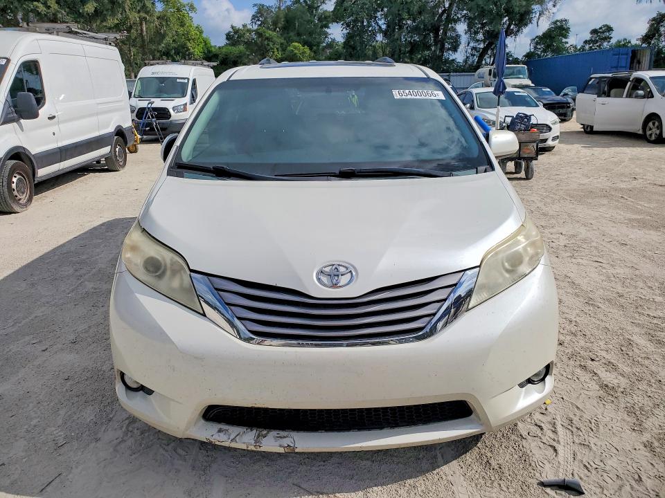 Photo 5 from auction – 2015 TOYOTA SIENNA with VIN 5TDYK3DC4FS574495