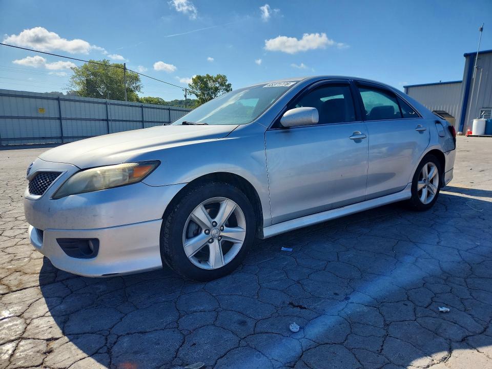 2010 TOYOTA CAMRY - Търг №65371776