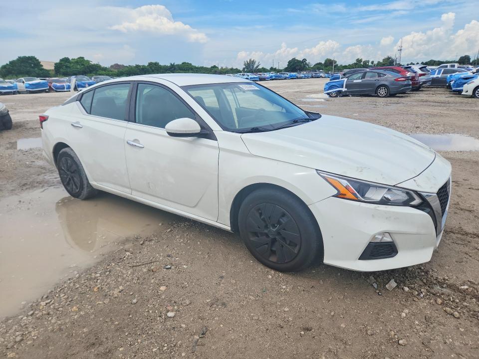 Photo 4 from auction – 2020 NISSAN ALTIMA with VIN 1N4BL4BV3LC211508