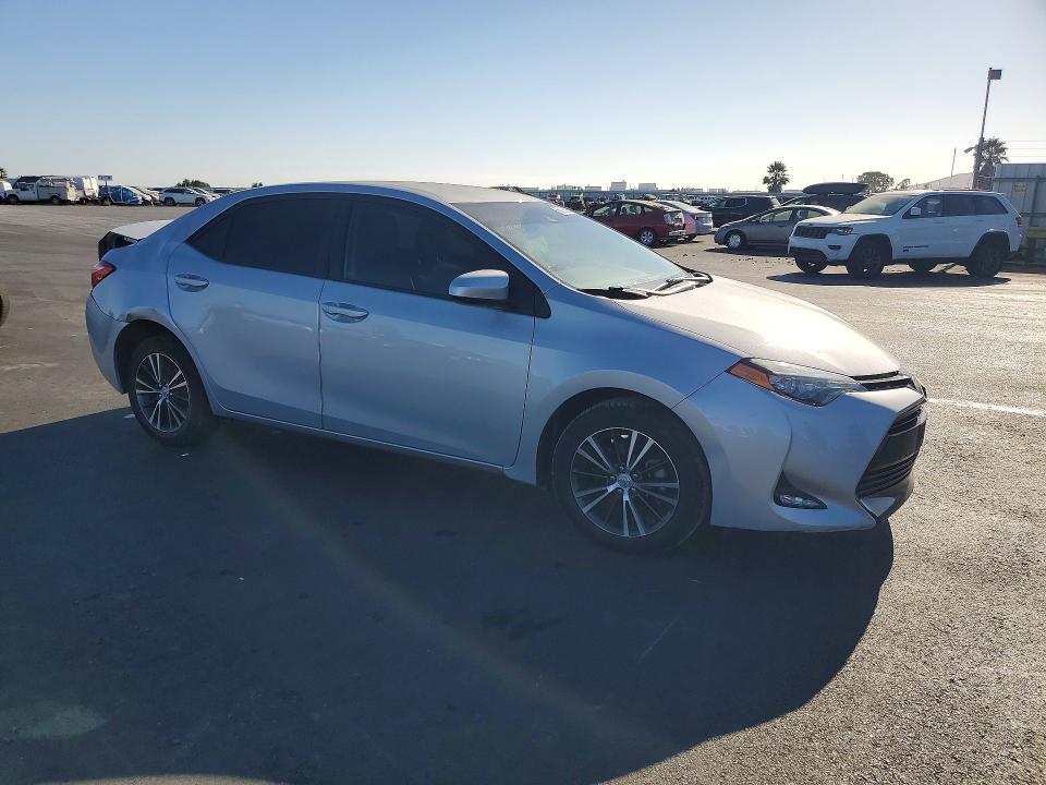 Photo 4 from auction – 2017 TOYOTA COROLLA with VIN 5YFBURHE6HP644640