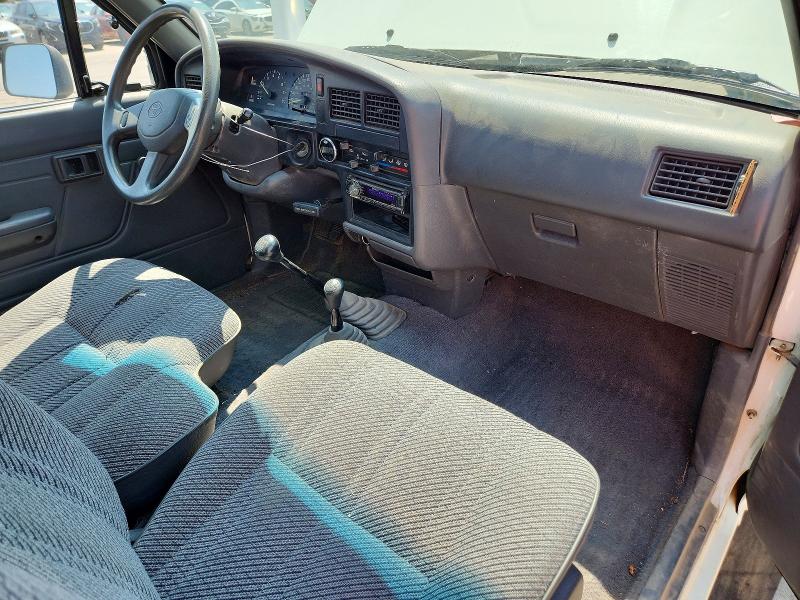 Photo 8 from auction – 1994 TOYOTA PICKUP with VIN JT4VN13D9R5132248