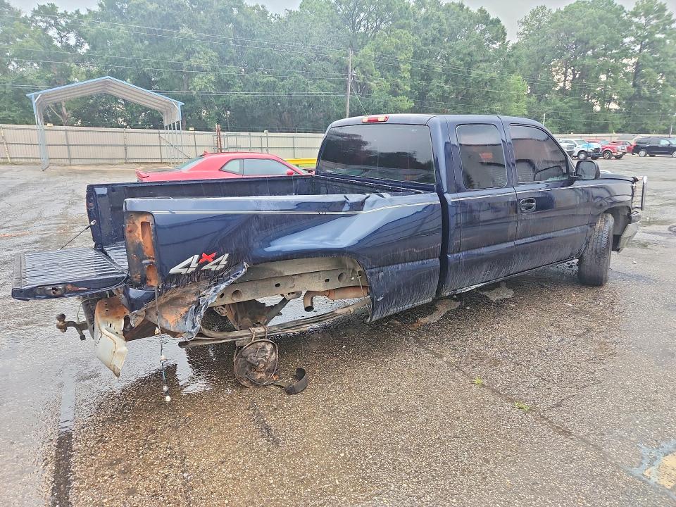 Photo 3 from auction – 2005 CHEVROLET SILVERADO with VIN 1GCEK19V25E123622