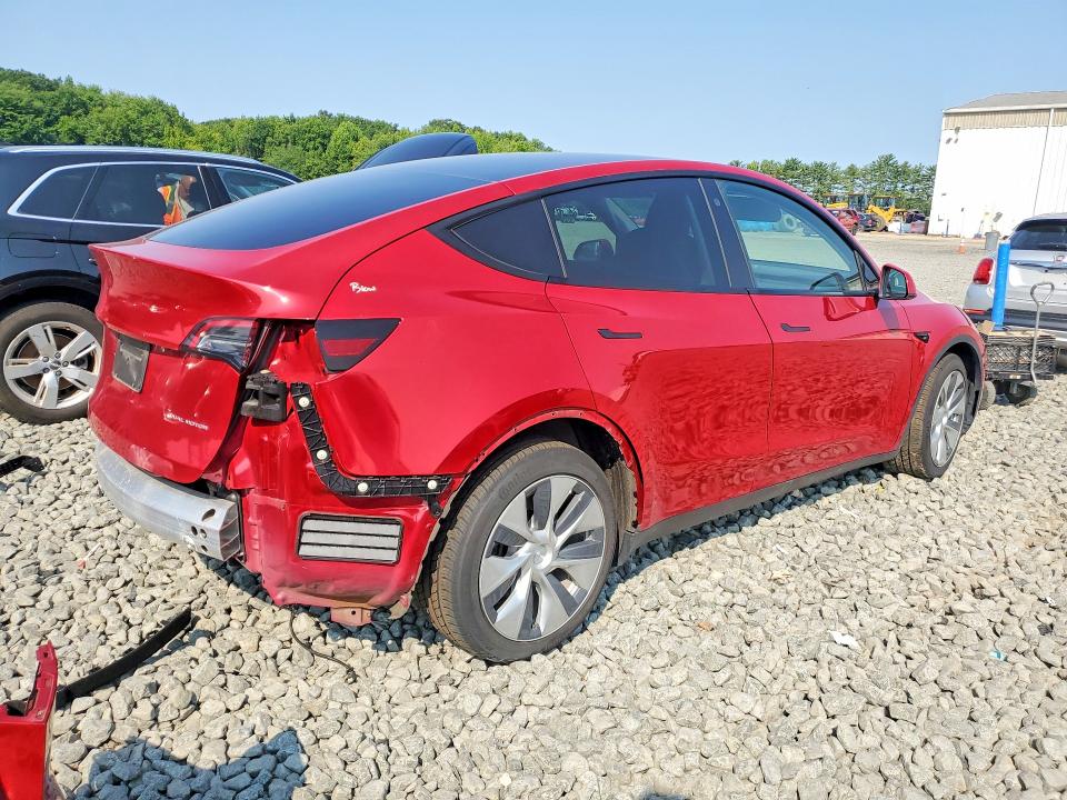 Photo 3 from auction – 2022 TESLA MODEL Y with VIN 7SAYGDEE0NF423344