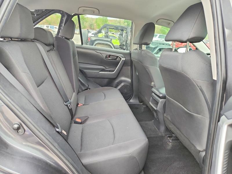 Zdjęcie 11 z aukcji – 2021 TOYOTA RAV4 z VIN 2T3F1RFV6MC155475