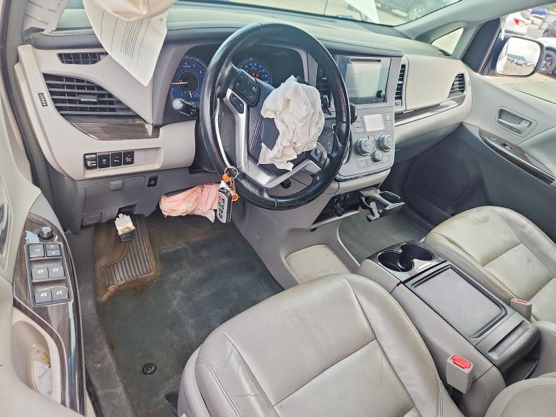 Photo 8 from auction – 2016 TOYOTA SIENNA with VIN 5TDYK3DC7GS702780